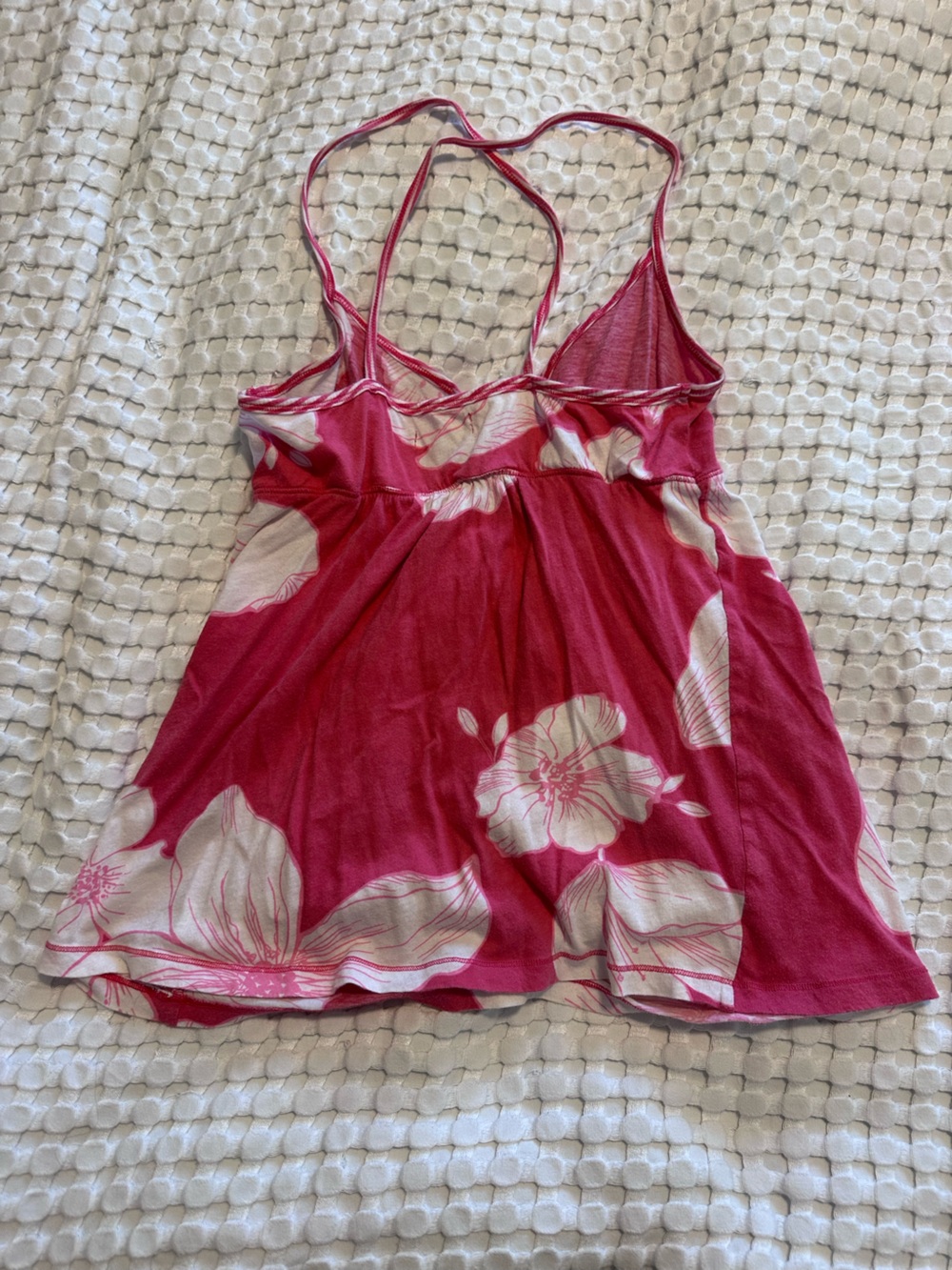 Hollister Y2K floral tank top large - Picture 2 of 3